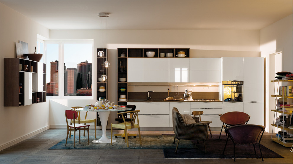 Inspiration for a modern kitchen remodel in Miami