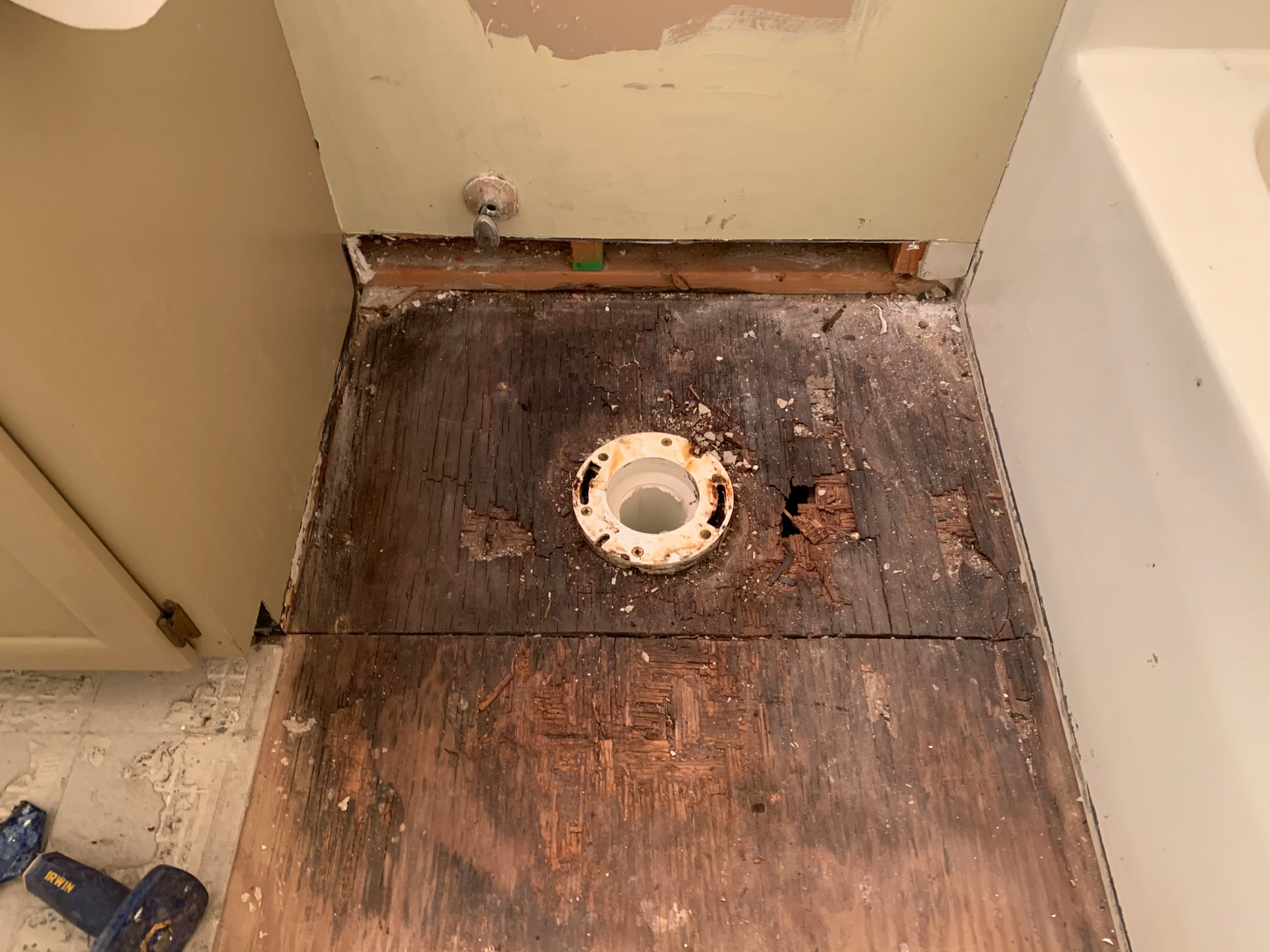 Drywall damaged in need of repair