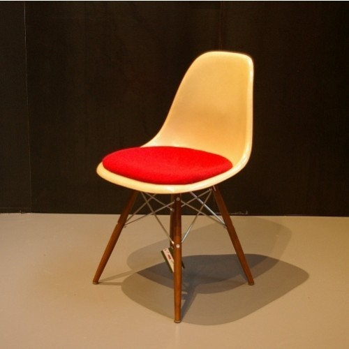 Fiberglas Stuhl von Charles & Ray Eames für Herman Miller