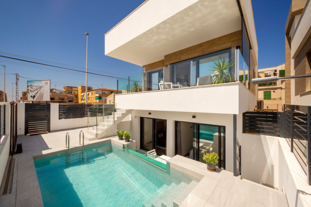 VILLA SUIZA minimalistisch-pools
