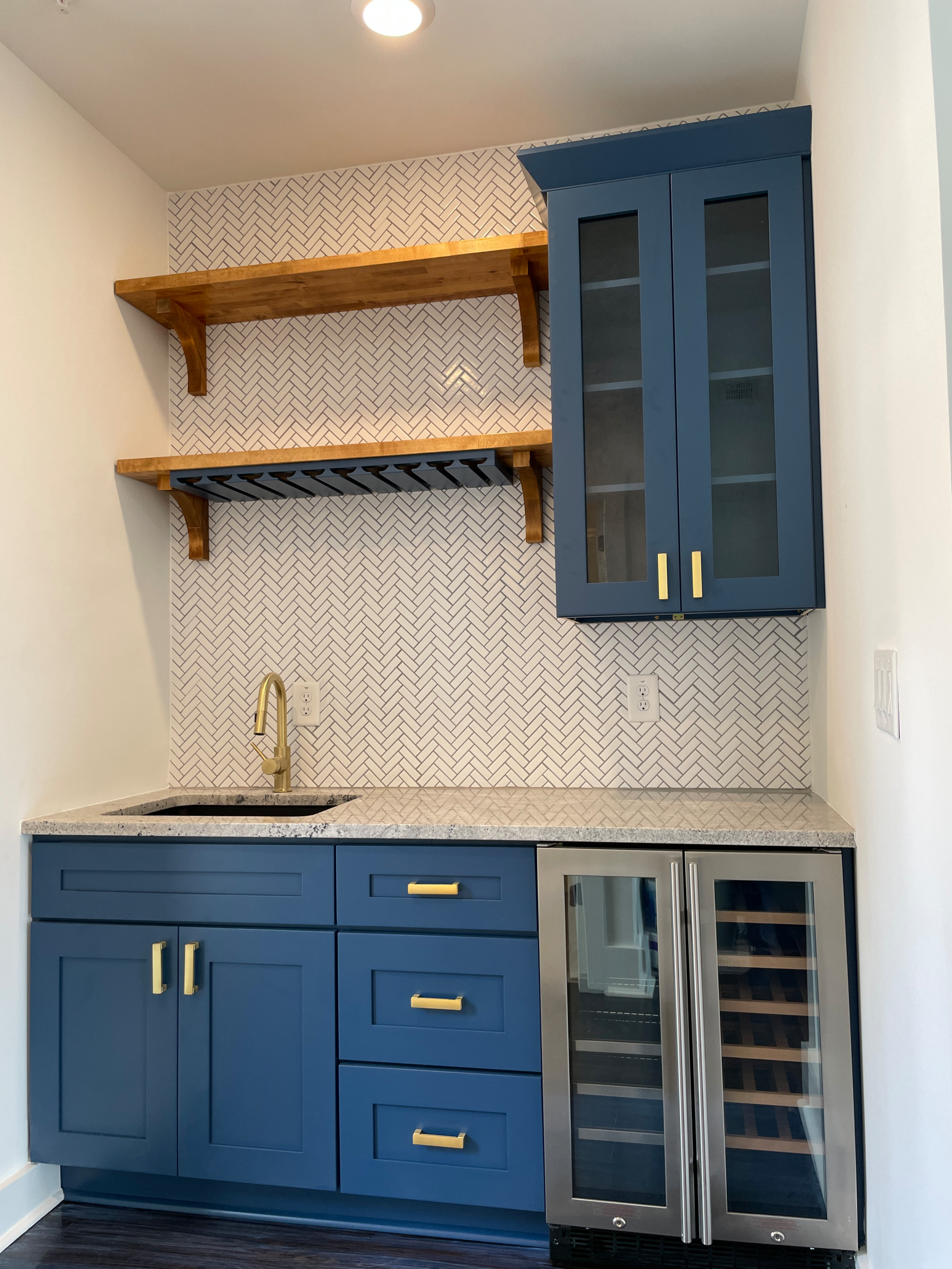 Mini Bar