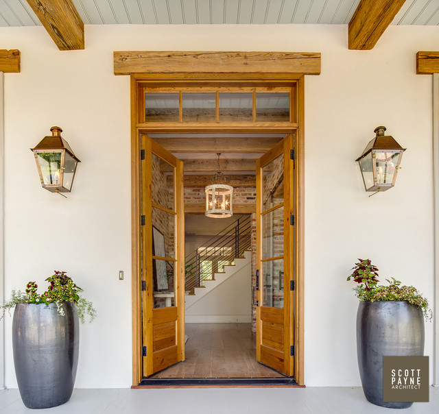 Creole Cottage by Farmer Payne Architects nyklassisk-veranda