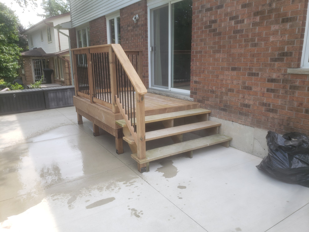 Small Deck Install (Kitchener)