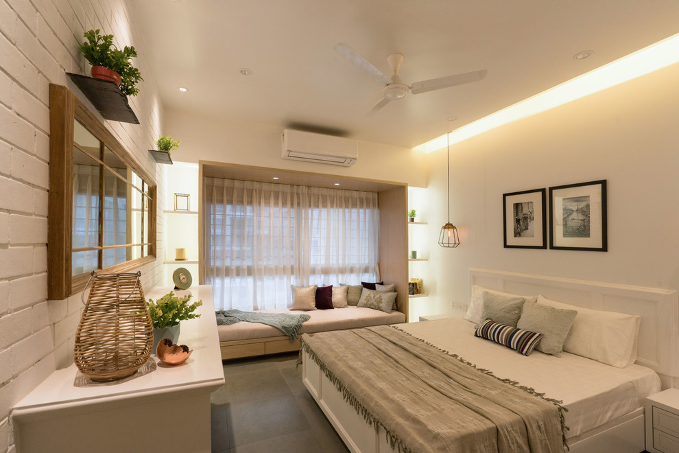 Inspiration for a modern bedroom in Pune.
