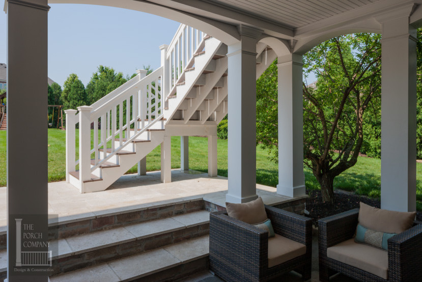 This is an example of a contemporary verandah in Nashville.