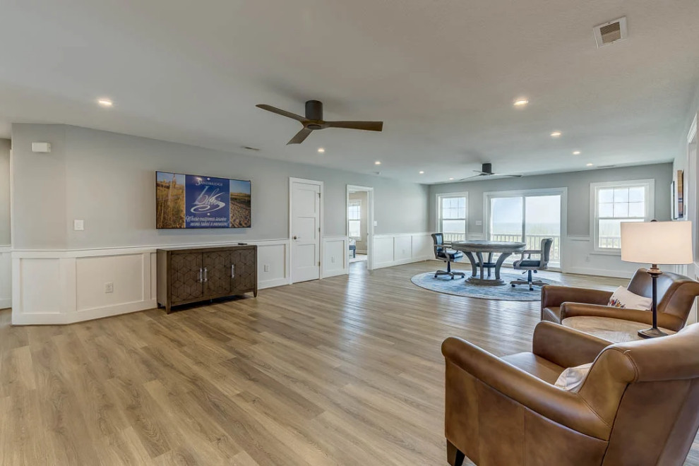 Dolphin Watch (2023)