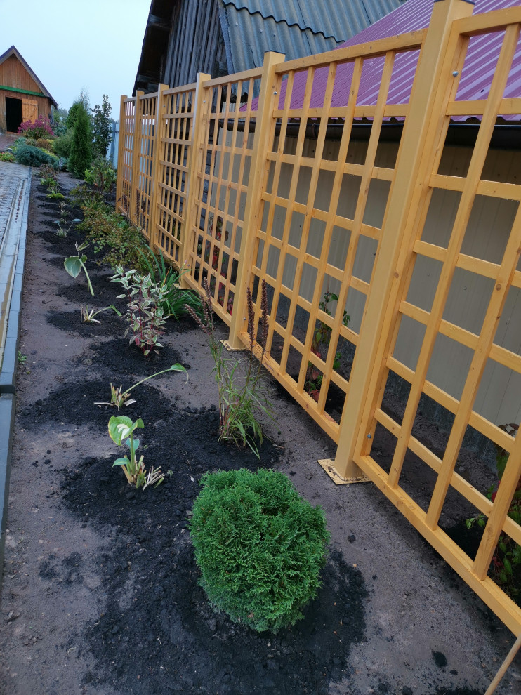 Кокшайск. Пергола – качель, шпалерный забор и обновление участка.