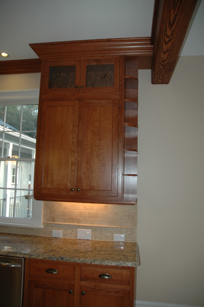 Medallion Cherry