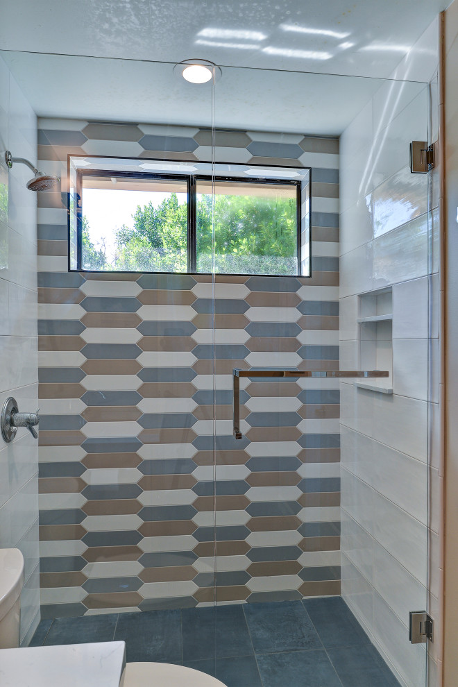 Inspiration for a transitional home design remodel in Phoenix