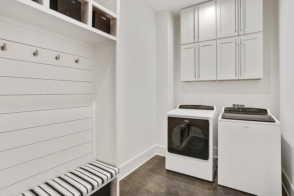 Design ideas for a modern laundry room in New Orleans.