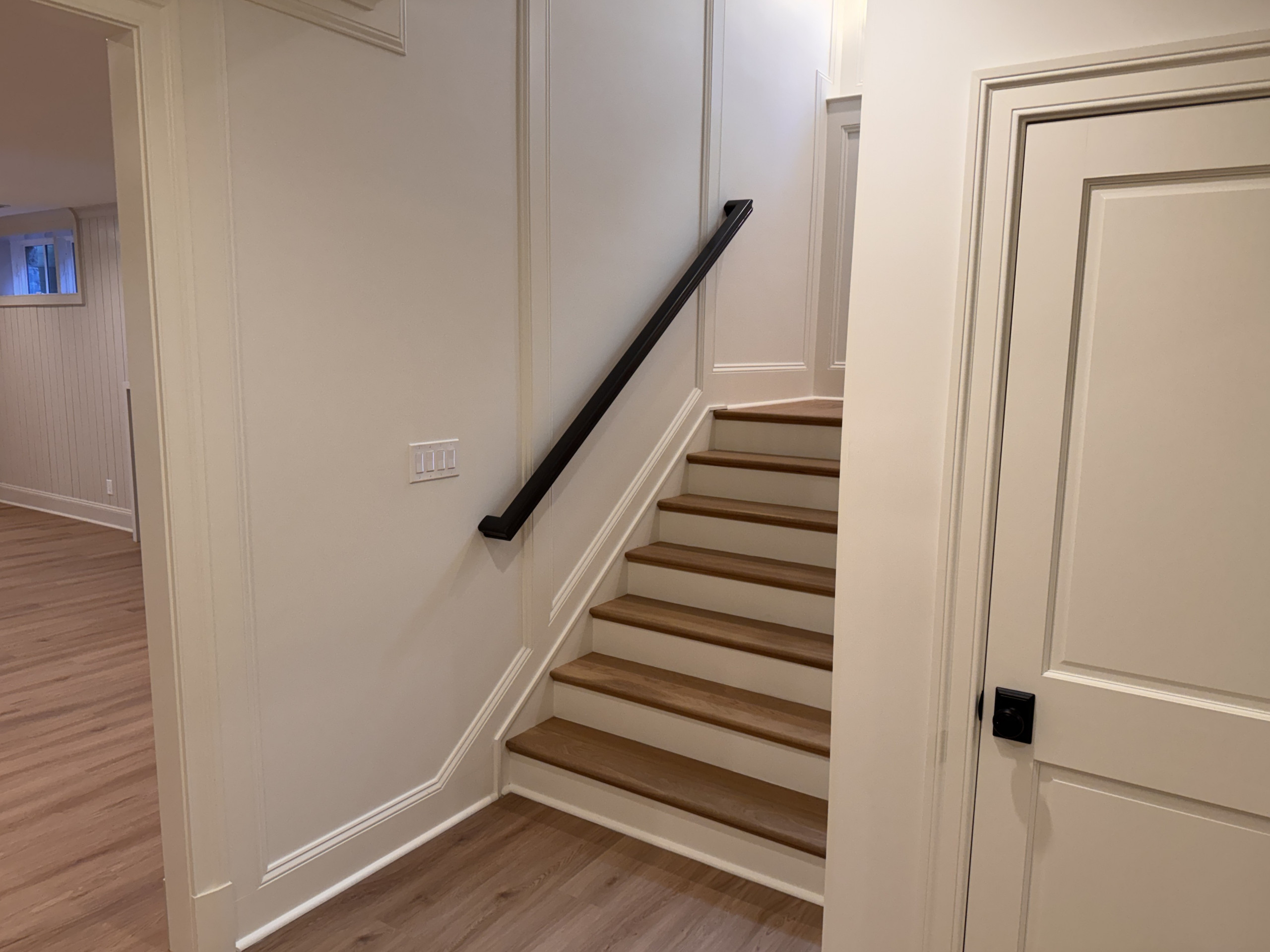 Project #160 | Traditional Box Stair with Gooseneck Handrail