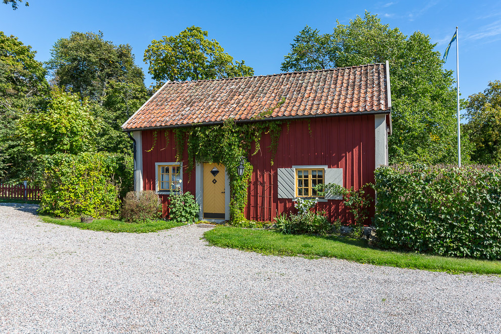 Small country detached granny flat in Stockholm.
