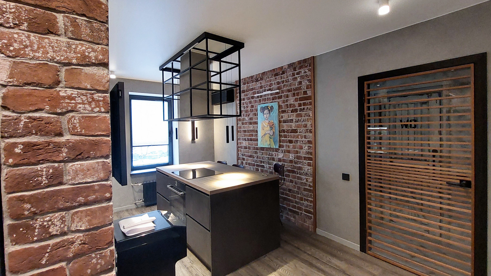 Квартира в Москве в стиле лофт, кухня, холл, санузел, кладовая. 2020 г.
