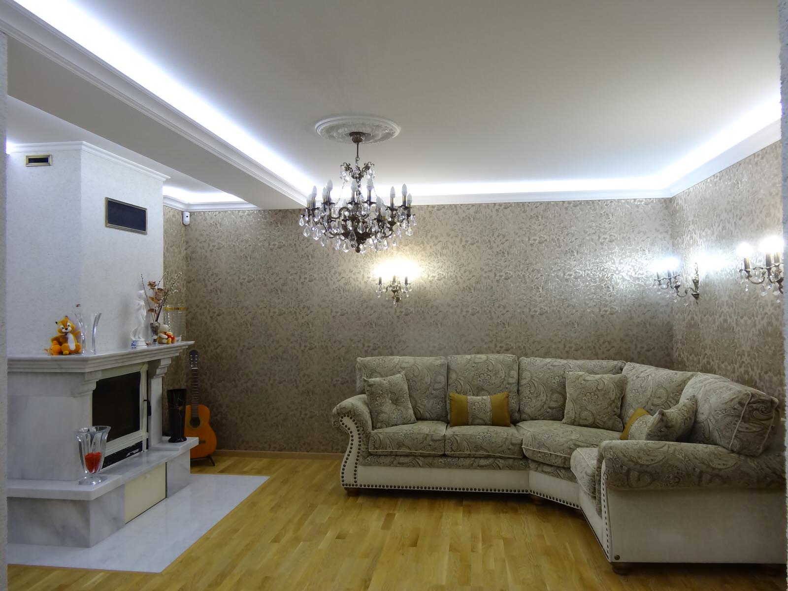 Благородная классика. Загородный дом. Вид на камин.