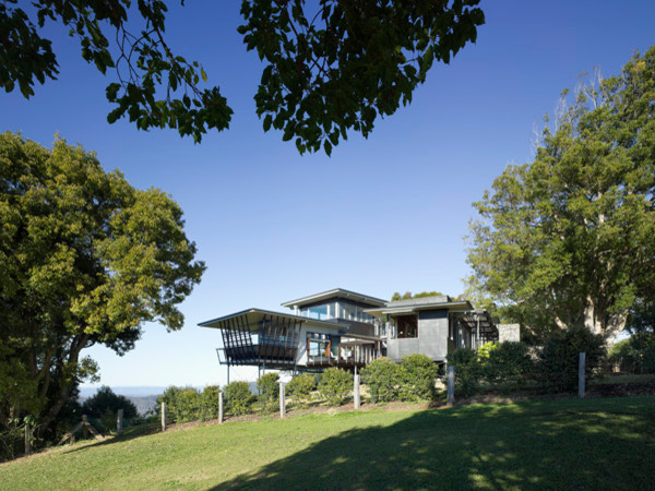 Photo of a contemporary home design in Sunshine Coast.