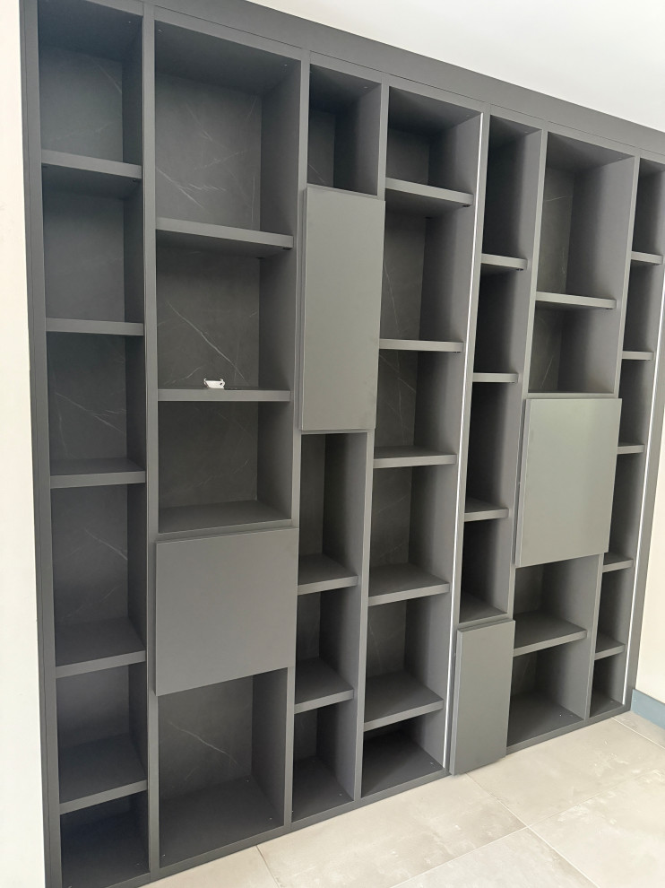 Display & Hidden Shelves