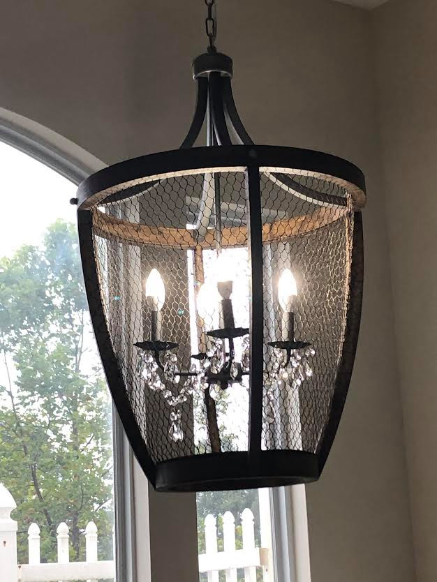 Entryway - transitional entryway idea in New York