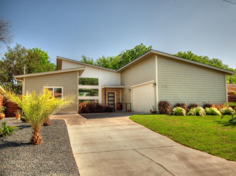 1714 Karen Ave. Contemporary Exterior Austin by Moazami Homes