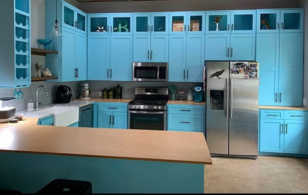 Kitchen - kitchen idea in Austin