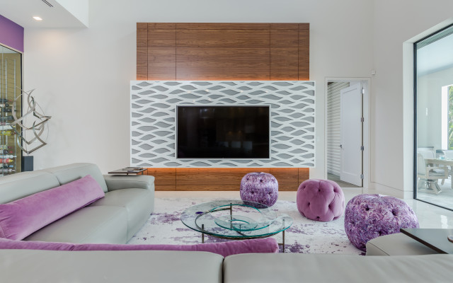 Riverside Splash modern-wohnzimmer
