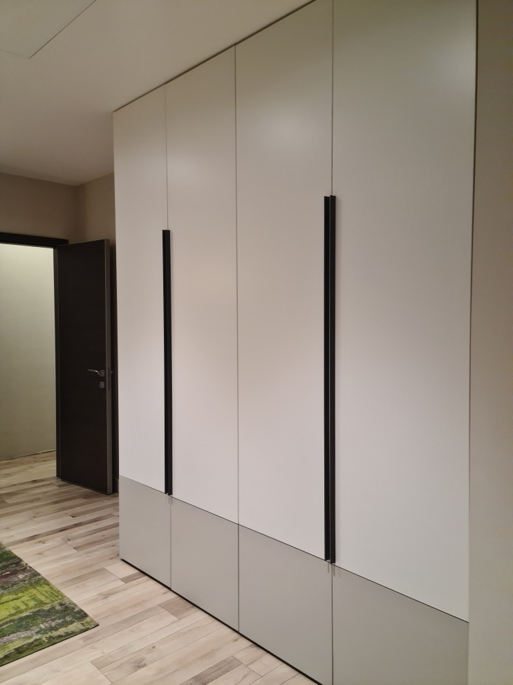 Шкаф с корпусом из фанеры