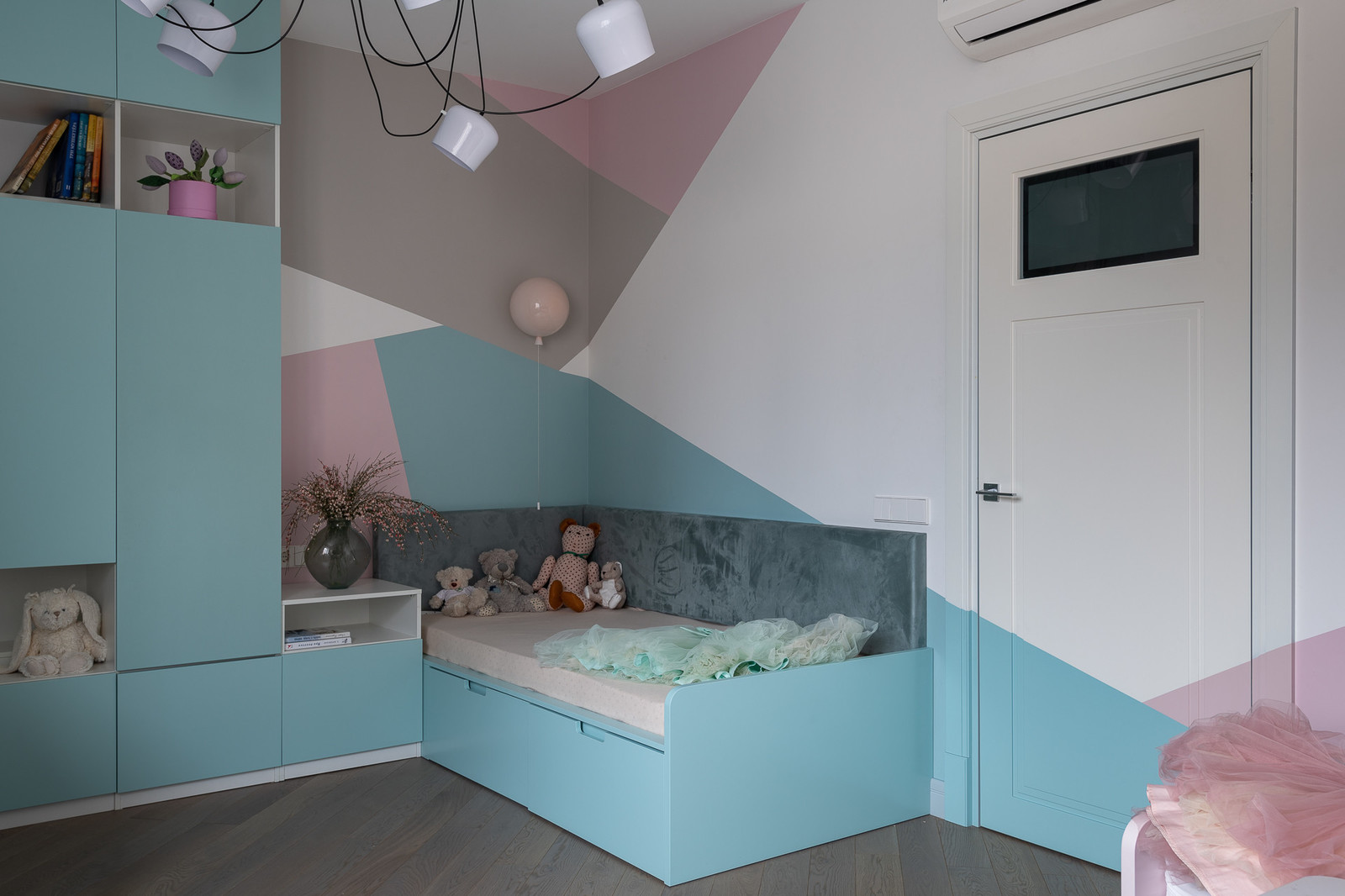 Пространство для девочек/ Girls’s space