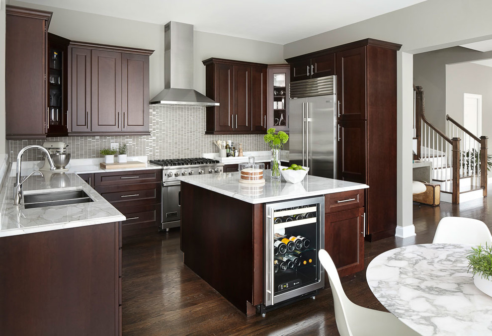 Example of a transitional kitchen design in Austin