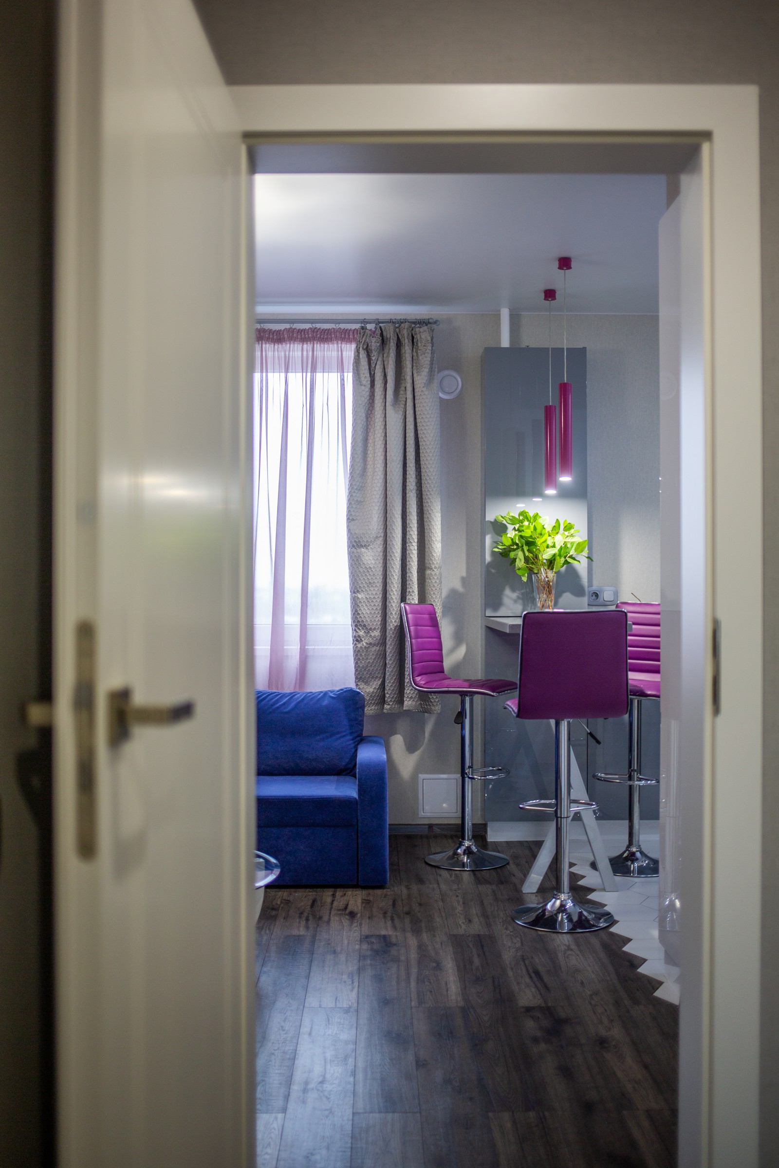 Интерьер однокомнатной квартиры "Фуксия"