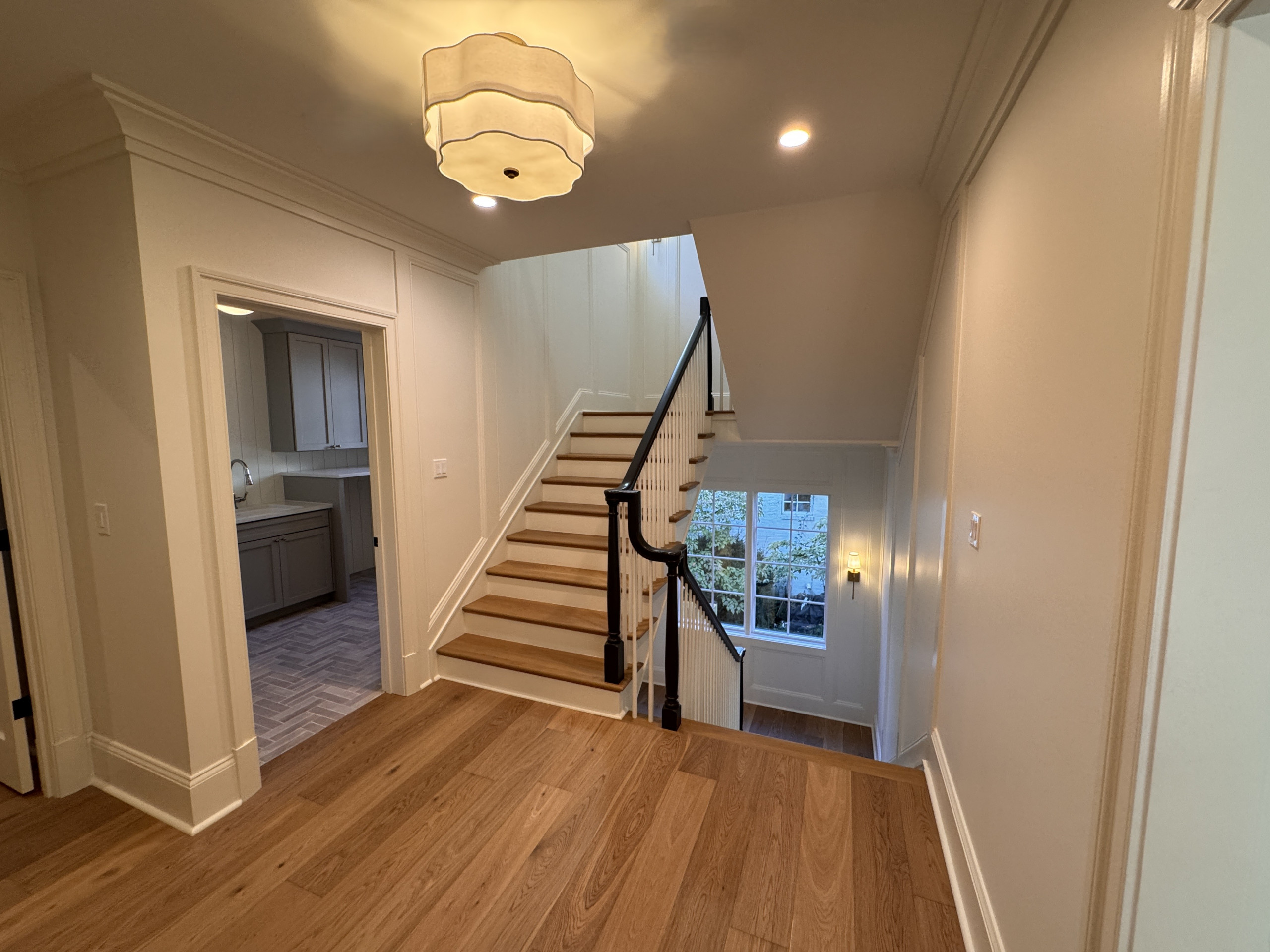 Project #160 | Traditional Box Stair with Gooseneck Handrail