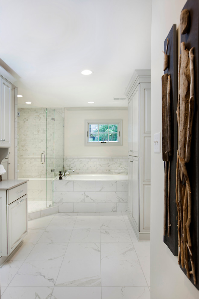 Bathroom - transitional bathroom idea