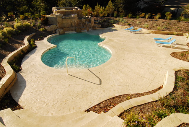 Fountain Wow! modern-pools