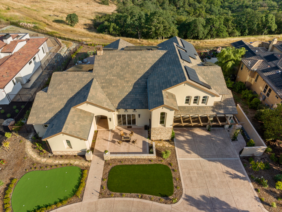 Custom Home in Lincoln, Ca