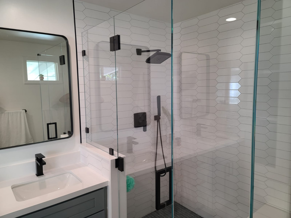 Inspiration for a transitional bathroom remodel in San Diego
