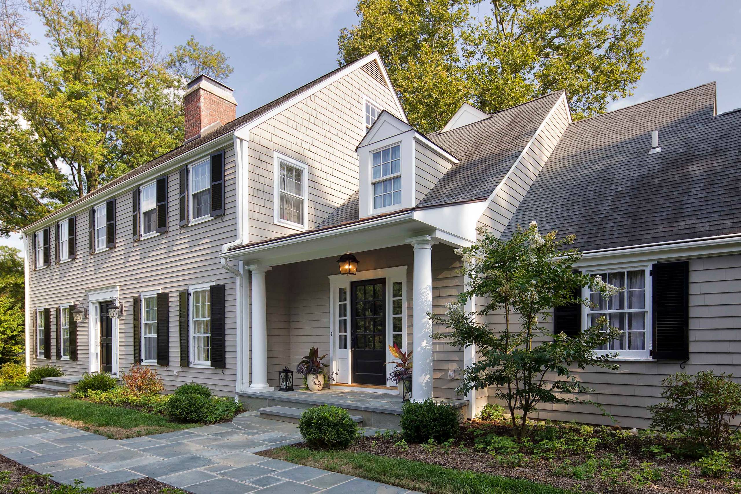 7 Classic Colonials Revamped for Today, image size:2560x1706