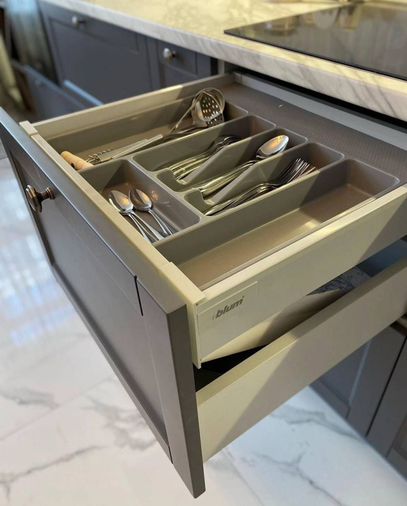 Кухня в неоклассическом стиле