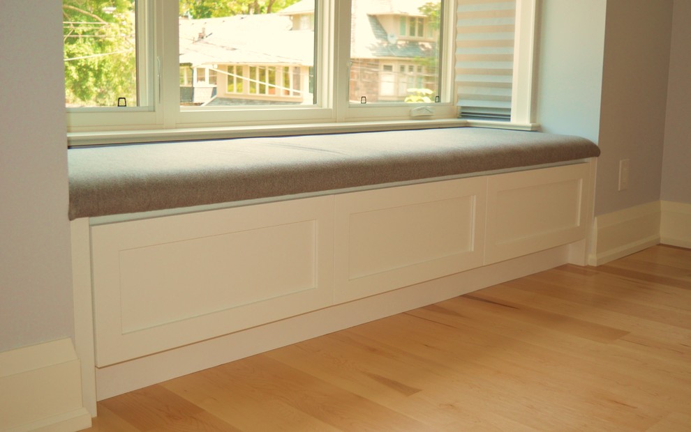 Built-in Bay Window Seat