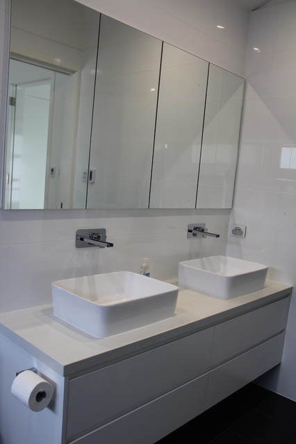 Manly modern-kitchen