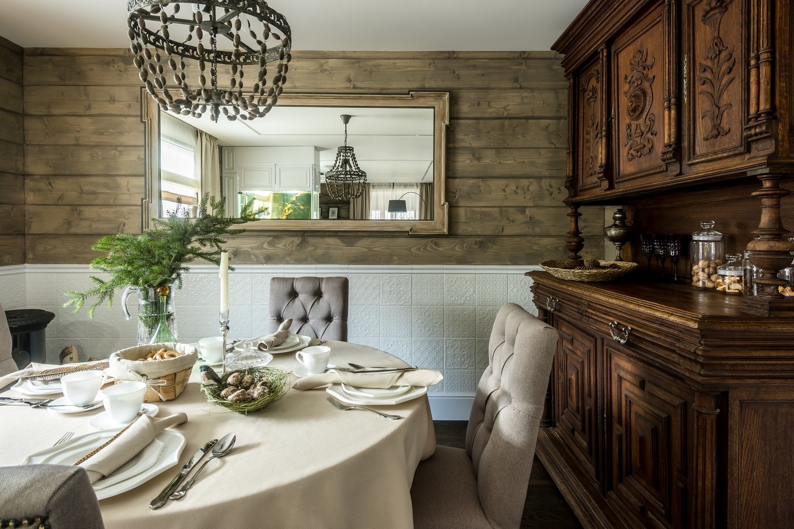 Дачная гостиная с лежанкой