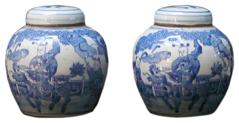 Chinese Porcelain Blue and White Small Jars, 2-Piece Set