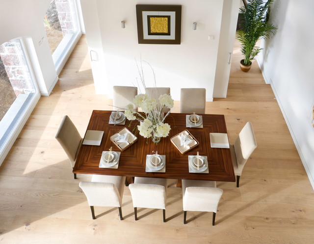 Dining In Style. contemporary-dining-room