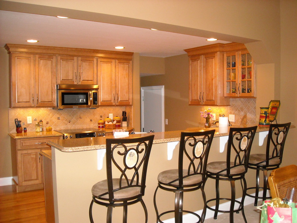 Natural Maple Cabinet (Kitchen Remodel) - Traditional - Kitchen - Cincinnati - by Pease ...