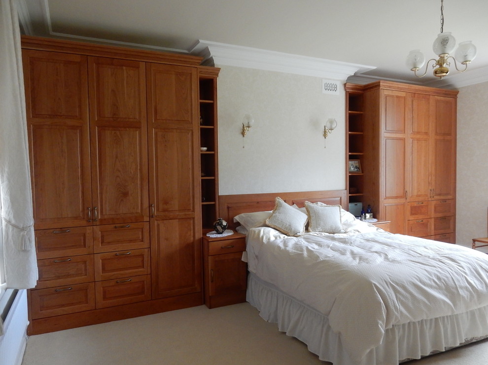 Inspiration for an expansive traditional master bedroom in West Midlands.