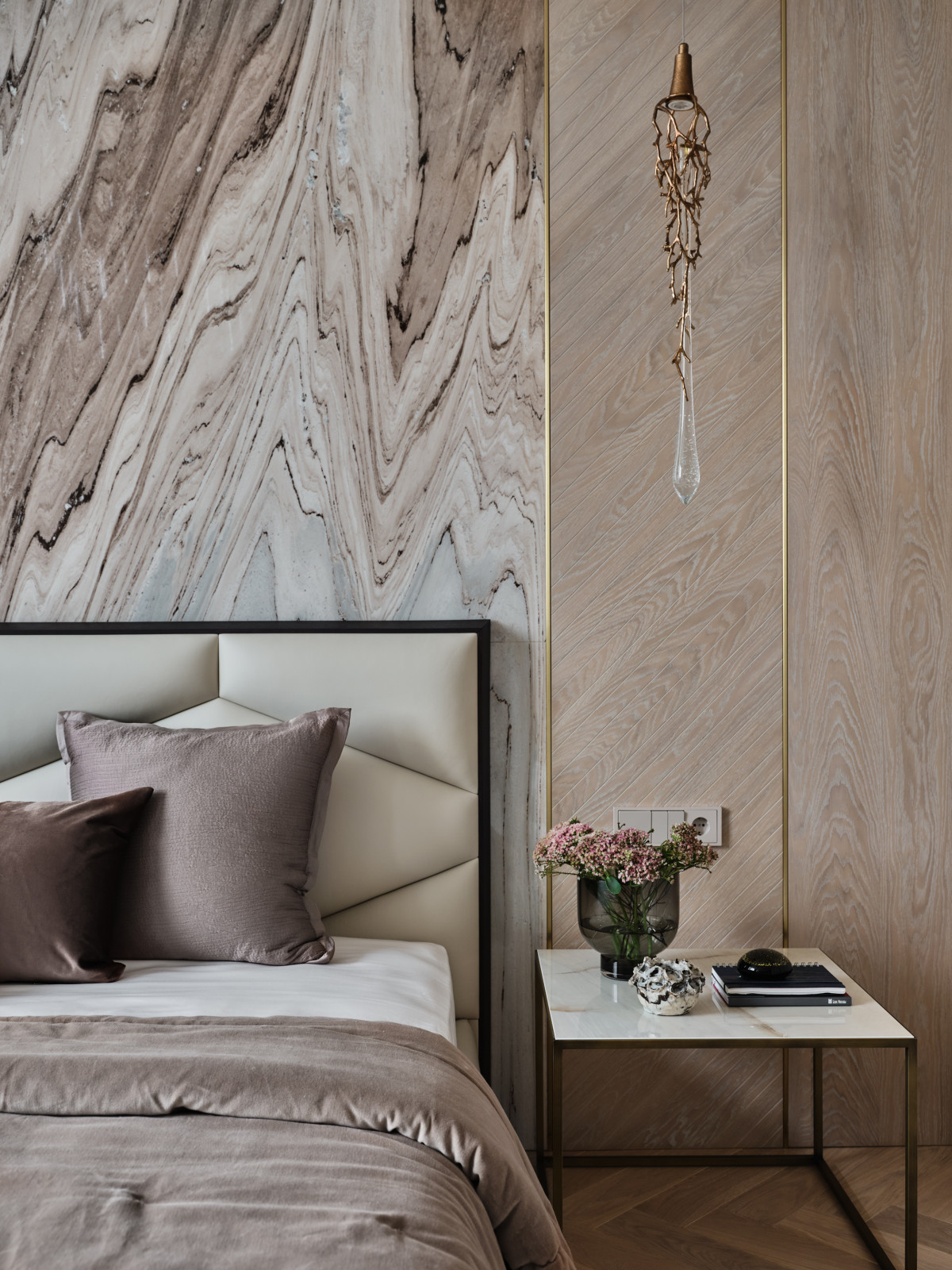 Элегантный интерьер, в котором интересна каждая деталь.