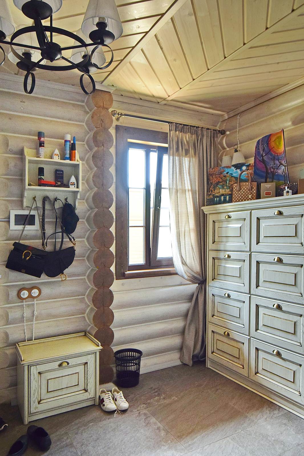 Прихожая/Холл в срубе