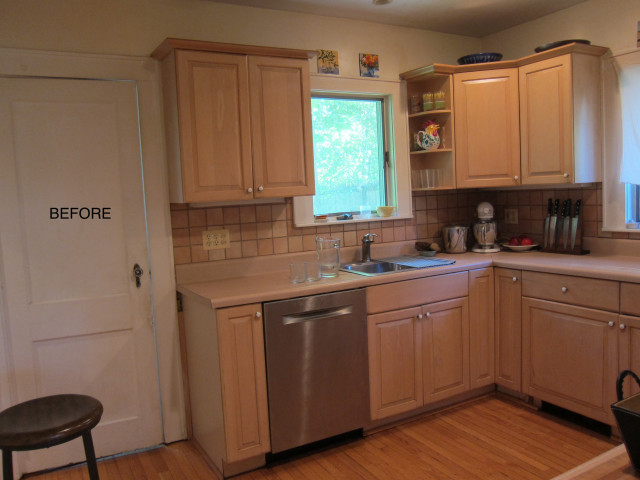 Bright & Fun Small Kitchen 