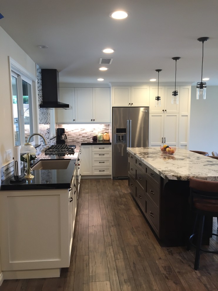 Inspiration for a transitional kitchen remodel in Orange County