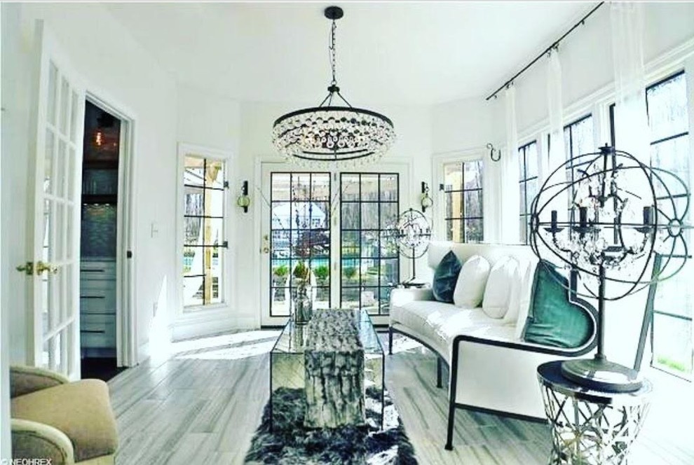 Transitional home design photo in Cleveland