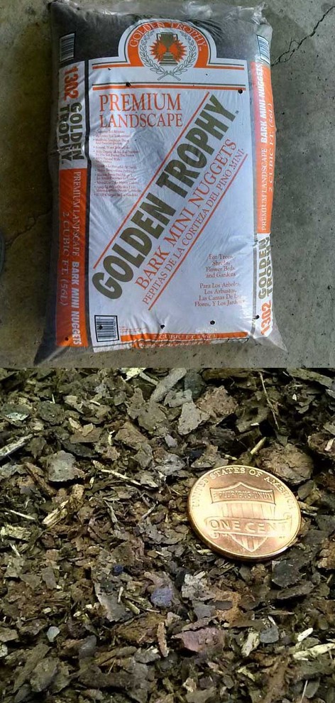 Golden Trophy Pine Bark Brown Mulch Nuggets 