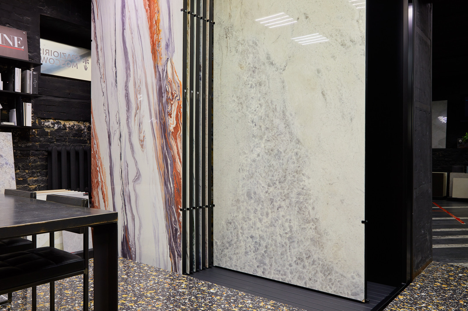 Экспозиция шоурума SpazioIris Moscow