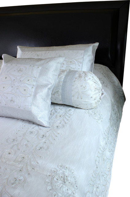 Ornamental Embroidered 7-Piece Duvet Cover Set, Snow White, Queen